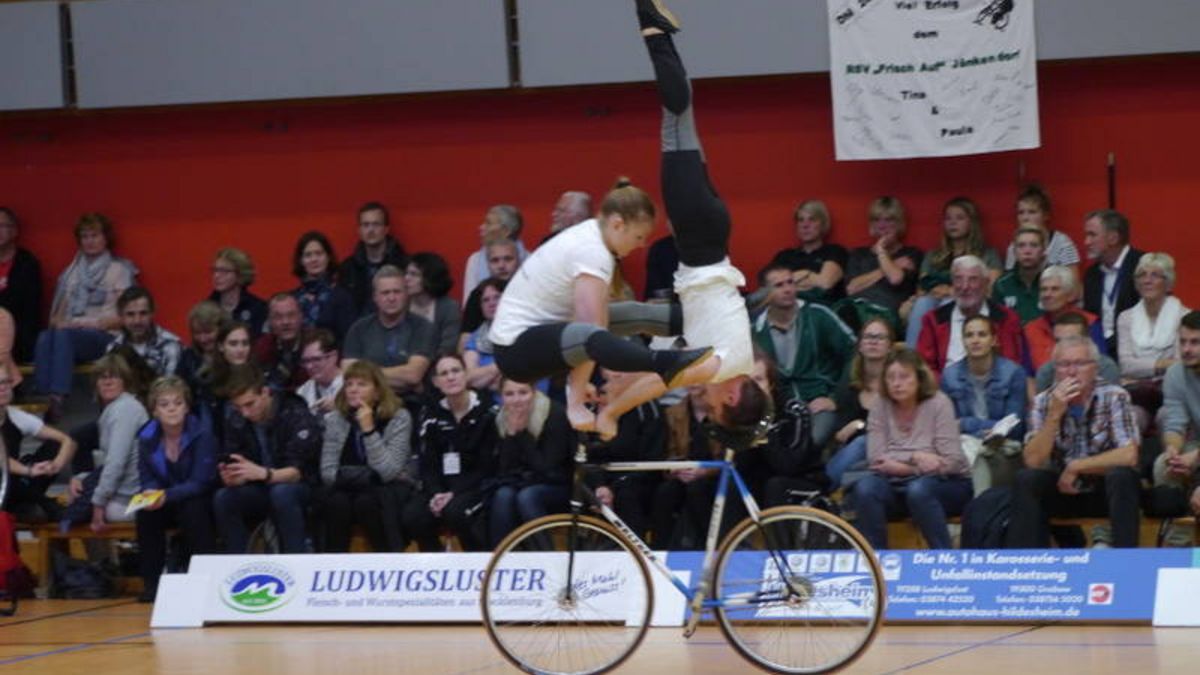 Juliane Hauer / Madlen Schätzle.