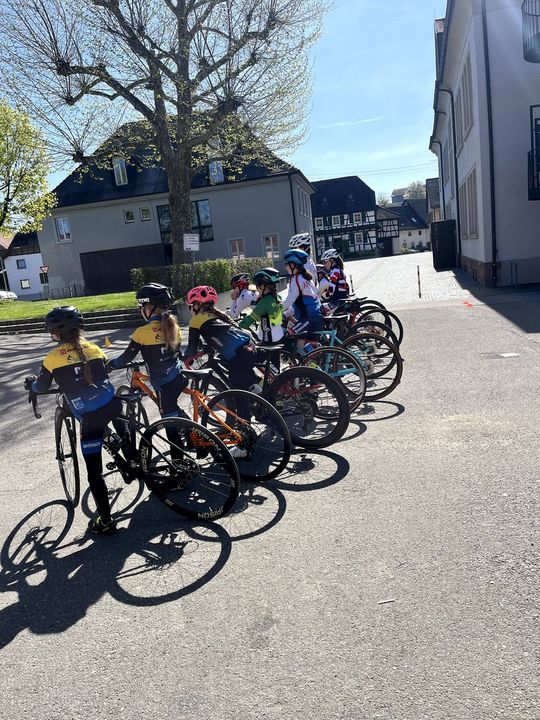 Girls on Bikes – Techniktraining mit Power und Spaß