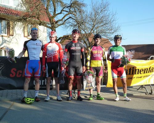 Mountainbiker Schelb und Dorn dominieren Bergetappe in Mauenheim im Schmolke-Carbon-Cup